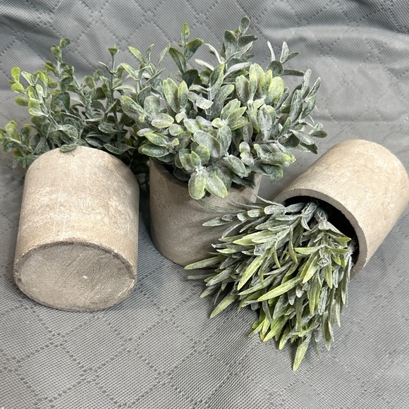 Hand Crafted Green Faux Plant Set in Gray Concrete Like Pots 3 piece - Picture 4 of 9